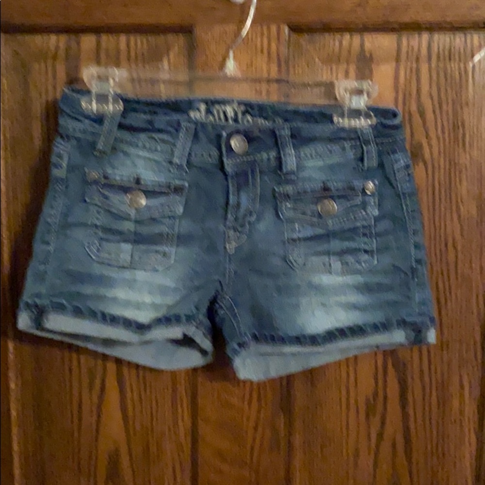 Shorts - Picture 2 of 2